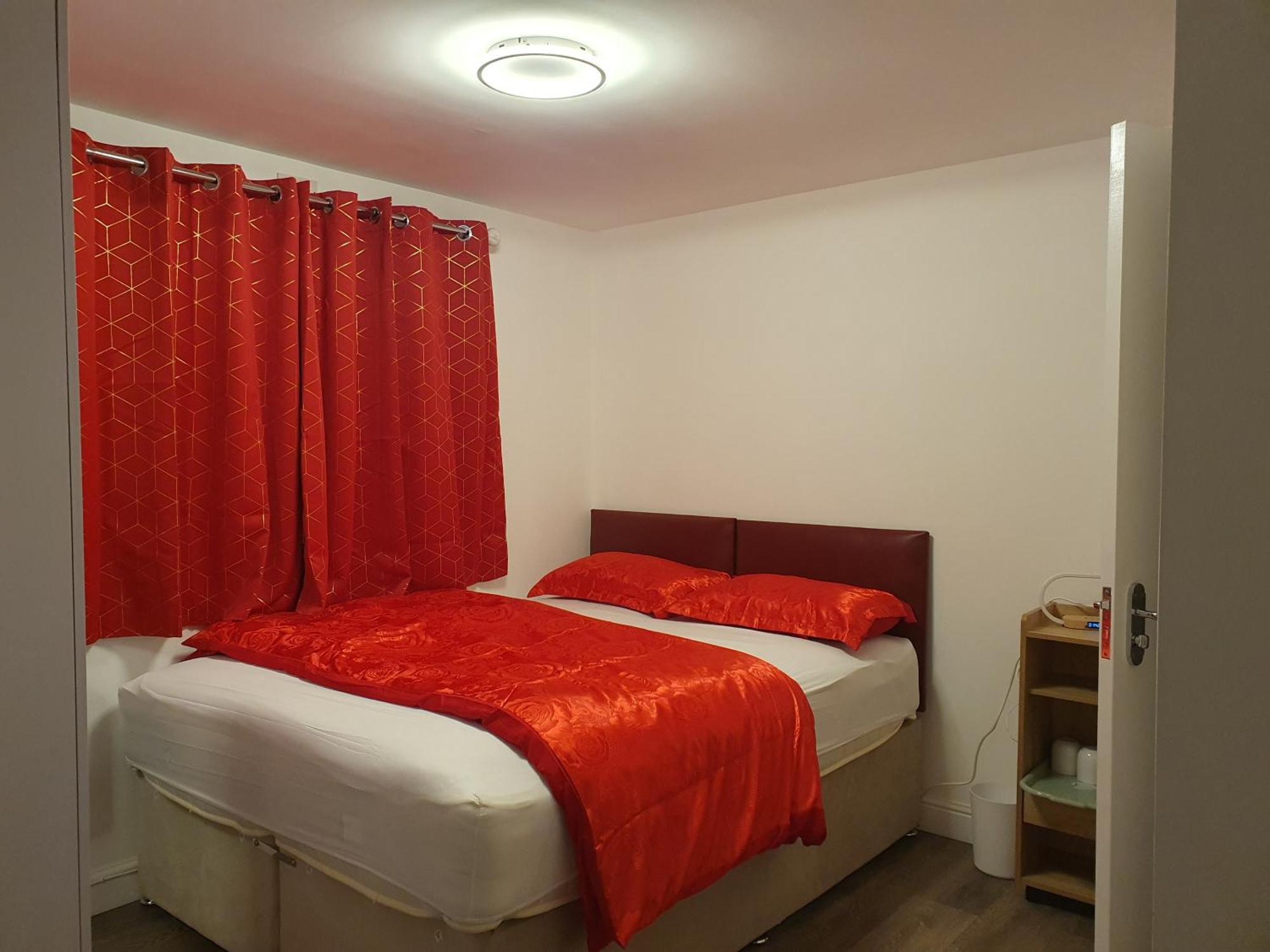 Amh Hotel - Greenford Station Northolt  Dış mekan fotoğraf